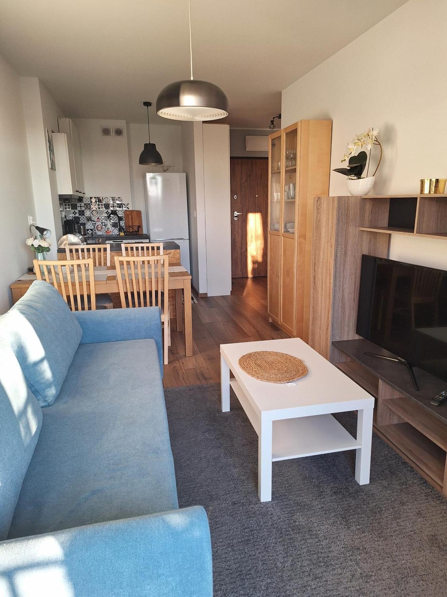 Apartment Zloty Trojkat Z Garazem Podziemnym Internet Swiatlowodowy 1000 Mbs Telewizja Kablowa 205 Programow